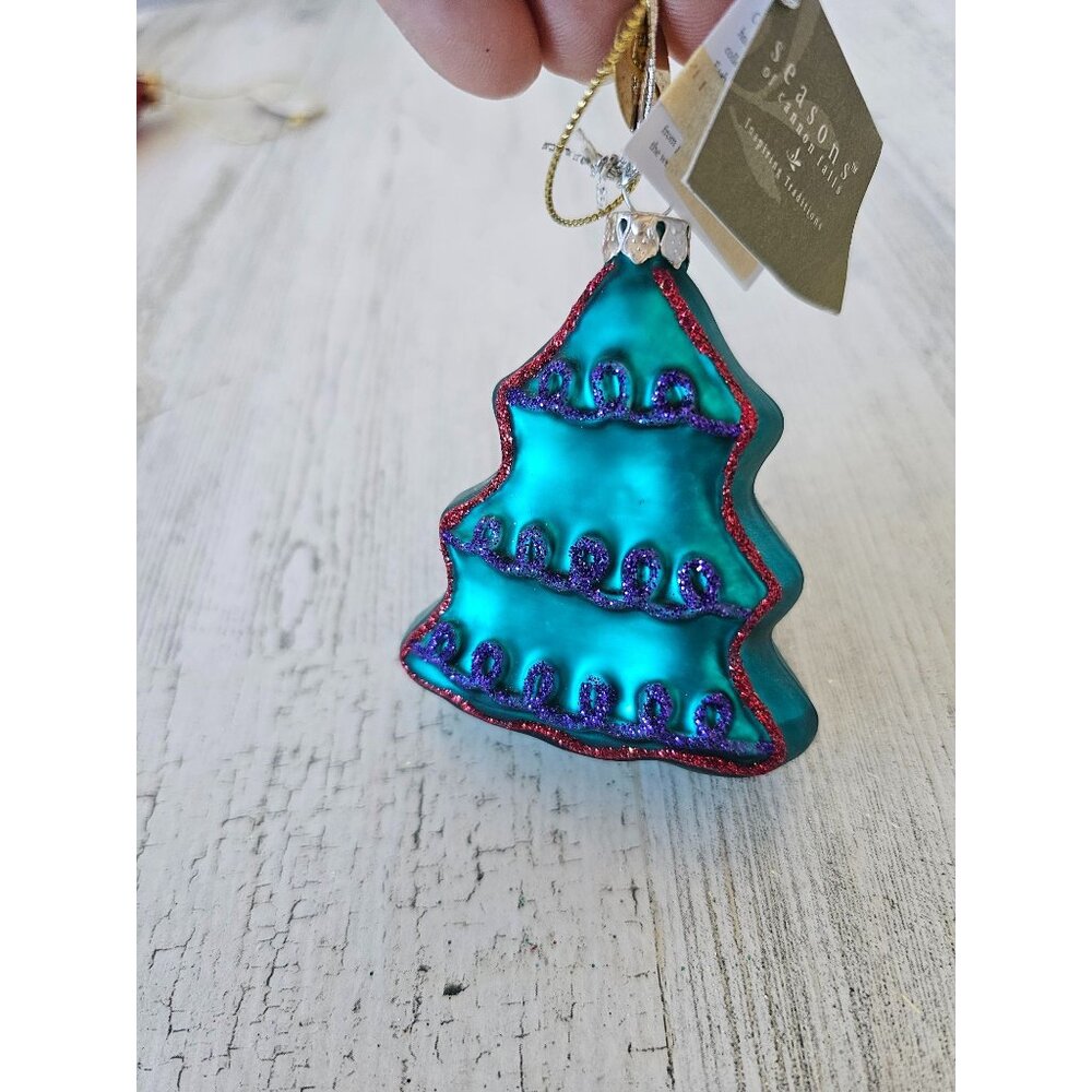 Seasons cannon falls tree glass ornament Xmas green sparkle glitter